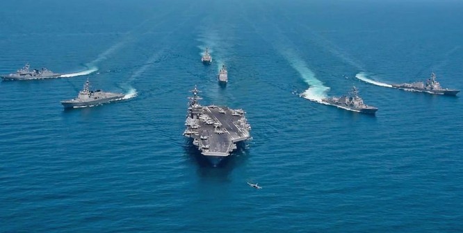 Hải quân Mỹ và Hàn Quốc tiến hành tập trận chung. Ảnh: Business Insider