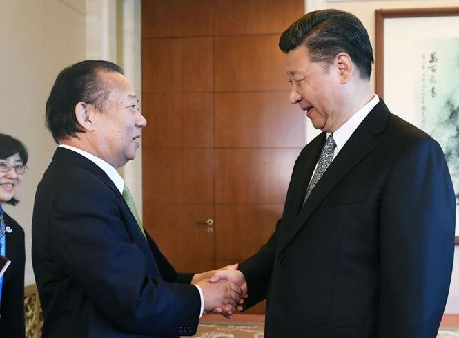 Tổng thư ký Đảng Tự do Dân chủ (LDP) Nhật Bản Nikai Toshihiro hội kiến với Chủ tịch Trung Quốc Tập Cận Bình. Ảnh: The Japan Times