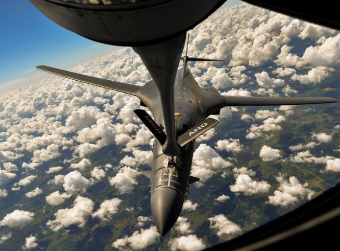 Máy bay ném bom chiến lược B-1B Lancer Mỹ. Ảnh: Sina