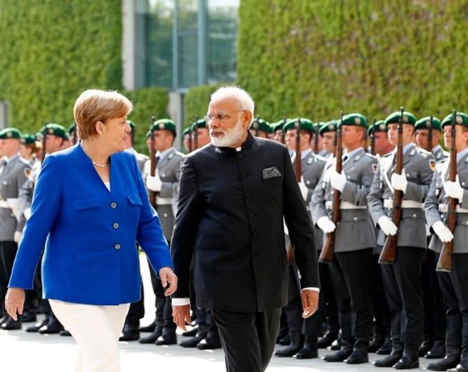 Ngày 30/5/2017, Thủ tướng Narendra Modi và Thủ tướng Đức Angela Merkel tiến hành hội đàm tại Thủ đô Berlin, Đức. Ảnh: Nanyangpost