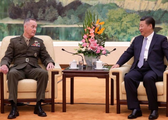 Ngày 17/8/2017, Chủ tịch Hội đồng Tham mưu trưởng Liên quân Mỹ tướng Joseph Dunford hội kiến với Chủ tịch Trung Quốc Tập Cận Bình. Ảnh: Reuters.