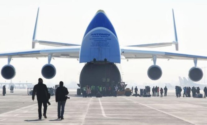 Máy bay vận tải lớn nhất thế giới An-225. Ảnh: Cankao.