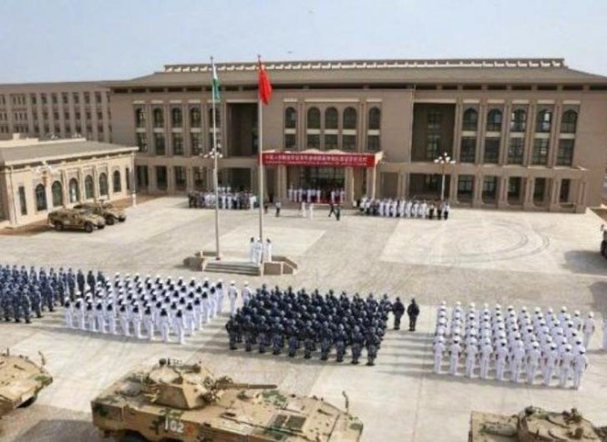 Lễ khánh thành căn cứ bảo đảm quân sự đầu tiên của Trung Quốc ở nước ngoài - Djibouti. Ảnh: Cankao.