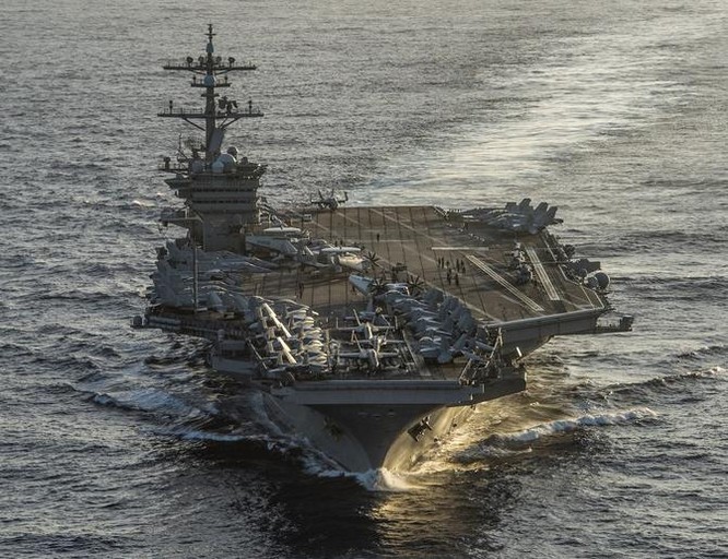 Tàu sân bay động cơ hạt nhân USS Carl Vinson, hải quân Mỹ. Ảnh: Defense News.