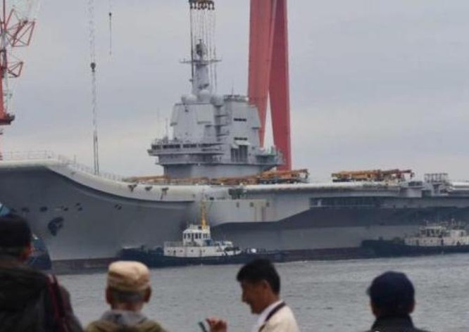 Trung Quốc cấm biển: Tập trận tàu sân bay và cho "hàng nhà trồng" chạy thử? ảnh 1