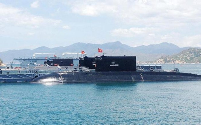 Biển Đông sắp có thêm tàu ngầm Kilo Nga tung tăng? ảnh 1