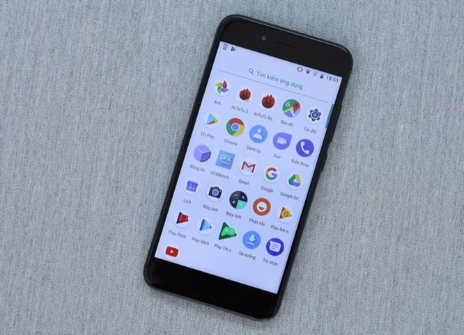 Xiaomi tức tốc xóa bài thăm dò ý kiến người dùng 'thích MIUI hay Android One hơn' - Ảnh 1