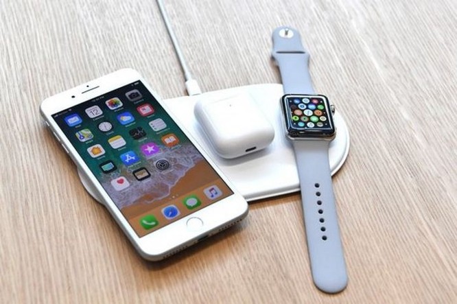 Sạc không dây cho iPhone 8/iPhone X bị tố khiến pin nhanh chai hơn? - Ảnh 1