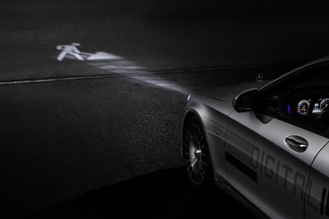 Mercedes-Maybach với Digital Light 'vẽ' được những gì lên mặt đường? ảnh 7