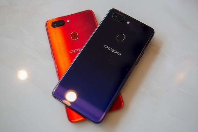 Oppo R15: Thiết kế giống iPhone X nhưng camera ấn tượng ảnh 3