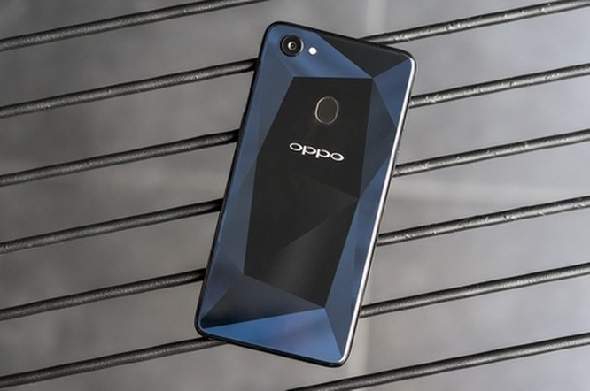 OPPO F7 lên kệ: Màn hình tai thỏ, camera selfie AI cảm biến HDR, giá từ 7,99 triệu đồng ảnh 3
