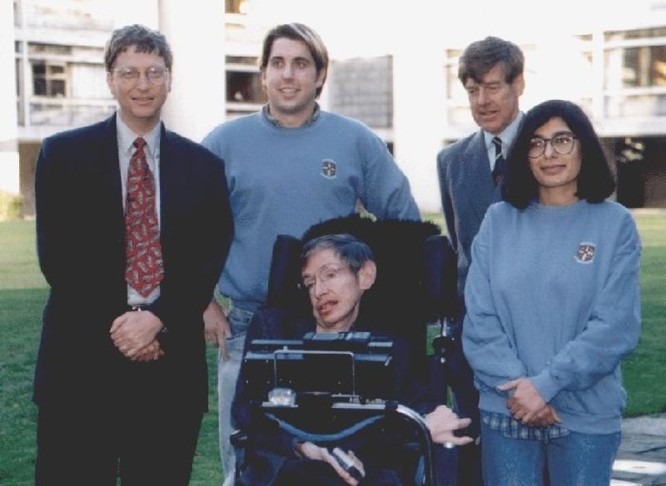 Stephen Hawking, Bill Gates và Elon Musk đều e ngại trí tuệ nhân tạo và robot ảnh 4