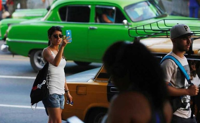 Cuba chính thức cung cấp internet di động cho người dân ảnh 1