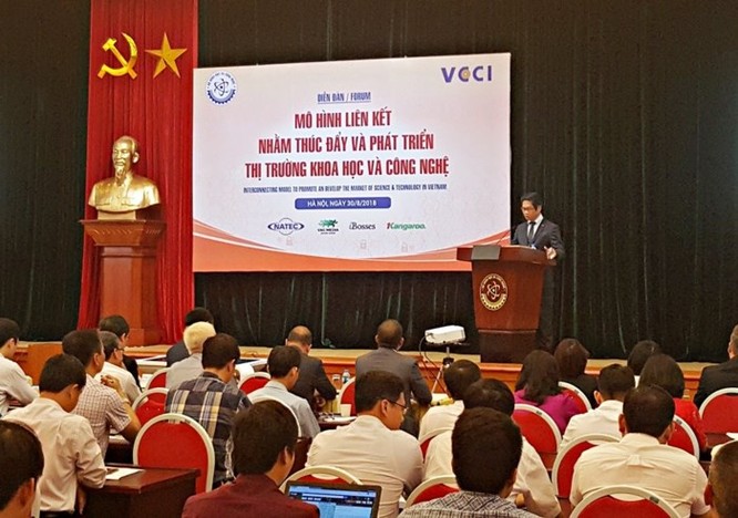 Chủ tịch VCCI: Trình độ công nghệ doanh nghiệp Việt lạc hậu, gần 60% vẫn sử dụng giải pháp tuổi đời trên 6 năm ảnh 1