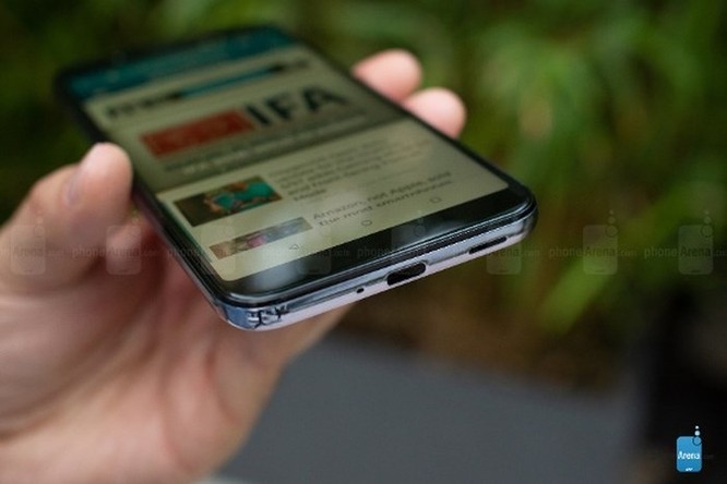 HTC U12 Life ra mắt: cấu hình tầm trung, màu sắc độc đáo ảnh 8