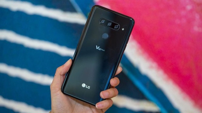 LG ra smartphone có 5 camera, giá từ 900 USD ảnh 1