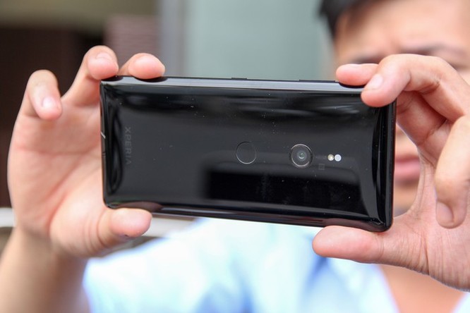 Chi tiết Sony Xperia XZ3 - giá 20 triệu, không bán chính hãng ở VN ảnh 8