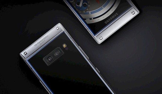 Điện thoại vỏ sò cao cấp Samsung W2019 trình làng, giá 63,6 triệu đồng ảnh 2