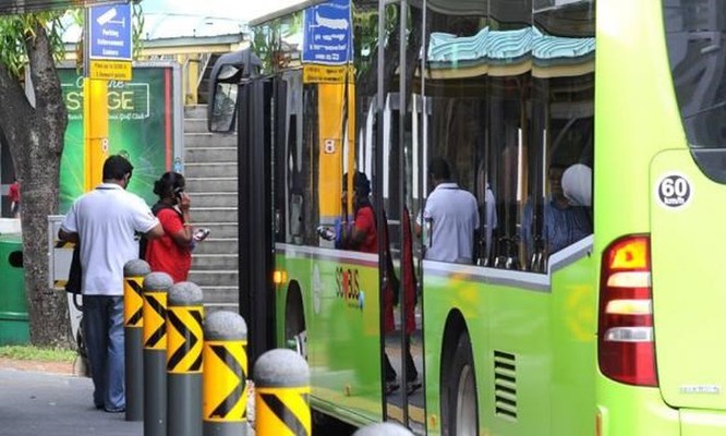 Singapore thử nghiệm dịch vụ xe buýt theo yêu cầu nhằm giảm chi phí ảnh 1