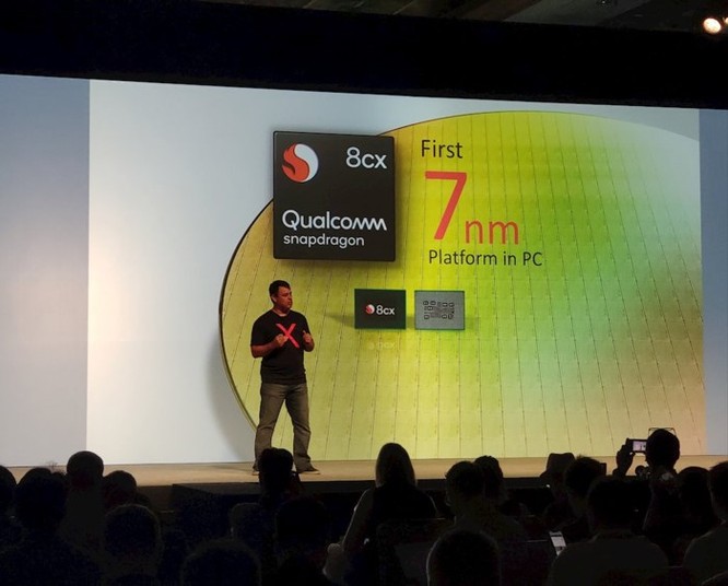 Qualcomm tung ra dòng chip Snapdragon 8cx, làm máy tính mỏng nhẹ như smartphone ảnh 1