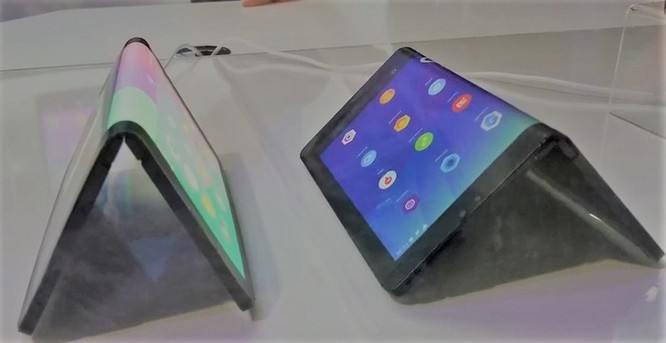Huawei sắp ra smartphone màn hình gập, giá trên 1.000 USD ảnh 1