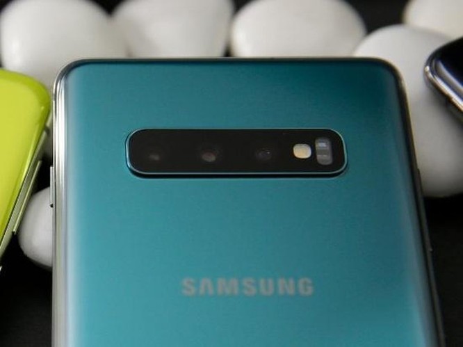 So sánh Samsung Galaxy S10 và Google Pixel 3 ảnh 6