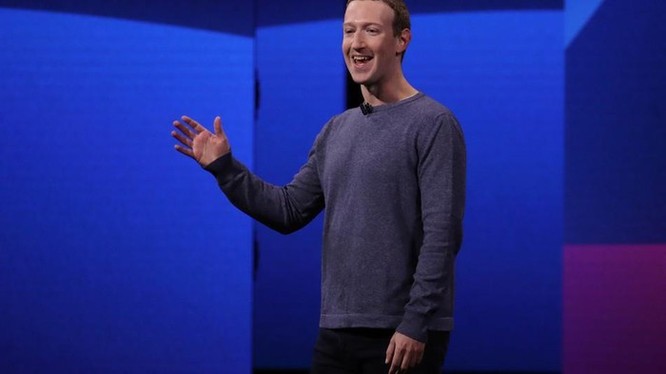 Mark Zuckerberg đùa 'thiếu muối' rồi tự cười tại sự kiện Facebook ảnh 1