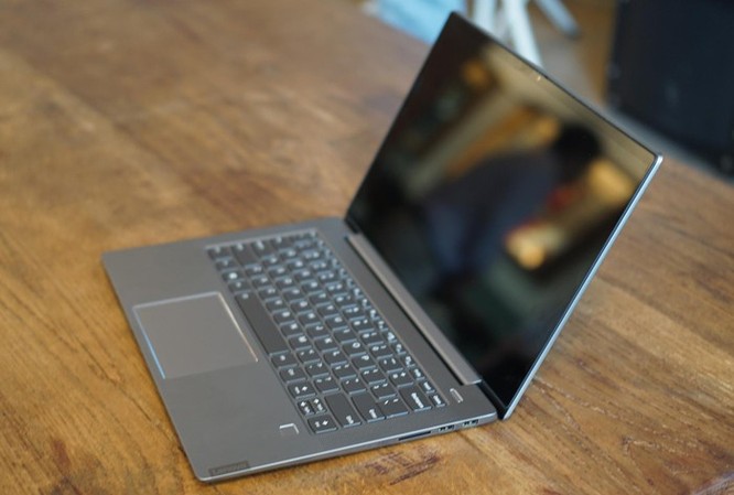 Lenovo đưa laptop siêu mỏng, có nắp che webcam về VN giá 15 triệu ảnh 1