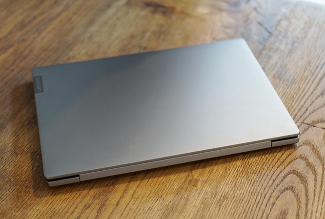 Lenovo đưa laptop siêu mỏng, có nắp che webcam về VN giá 15 triệu ảnh 2
