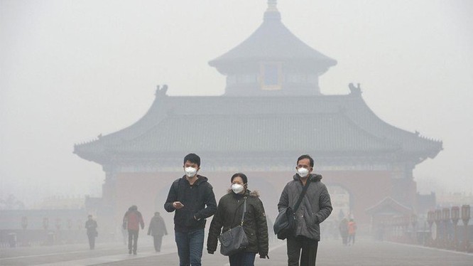 Ô nhiễm không khí ở Trung Quốc làm mờ ánh sáng, ảnh hưởng pin mặt trời ảnh 1