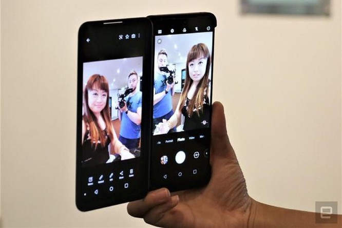 Smartphone 2 màn hình, có thể tháo rời vừa ra mắt ảnh 8
