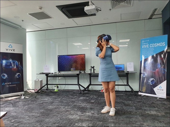 HTC giới thiệu kính thực tế ảo Vive Cosmos tại Việt Nam ảnh 3
