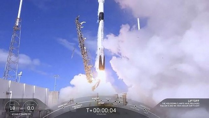 Công ty vũ trụ tư nhân SpaceX phóng tàu con thoi Dragon lên trạm ISS ảnh 1