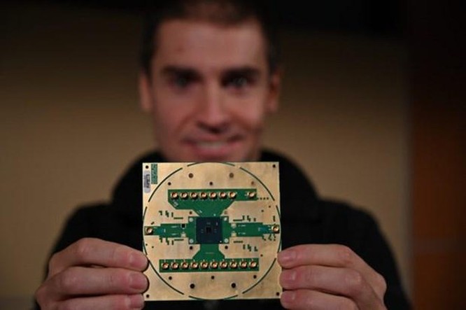 Intel tạo ra chip xử lý để điều khiển siêu máy tính lượng tử ảnh 1