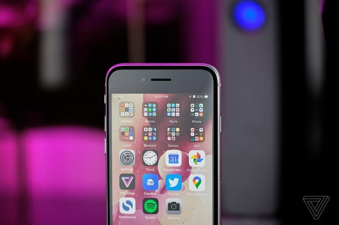 Đánh giá đầu tiên về iPhone SE 2020 ảnh 2