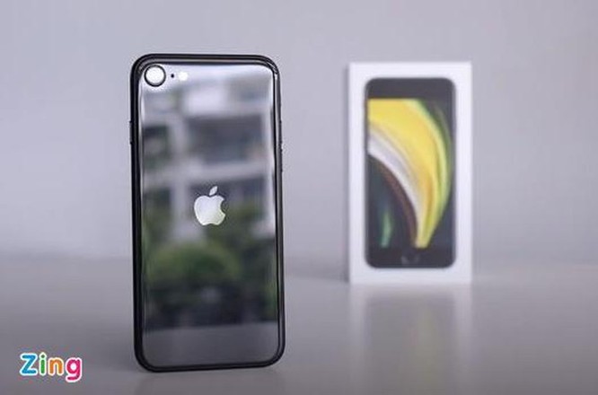 iPhone SE 2020 chính hãng giảm giá dù chưa lên kệ tại Việt Nam ảnh 1