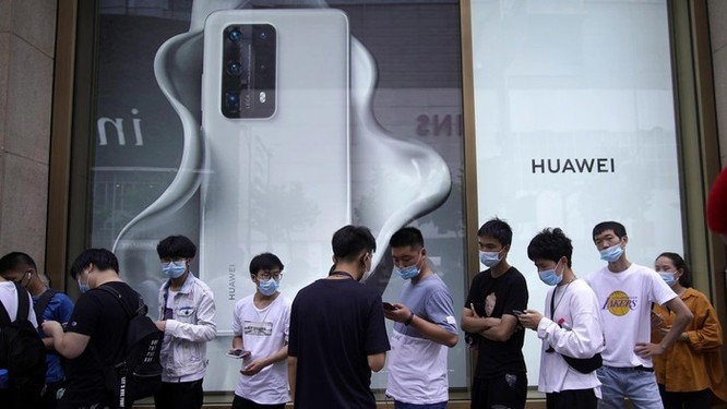 Huawei khó ngồi lâu trên 'đầu' Samsung ảnh 1