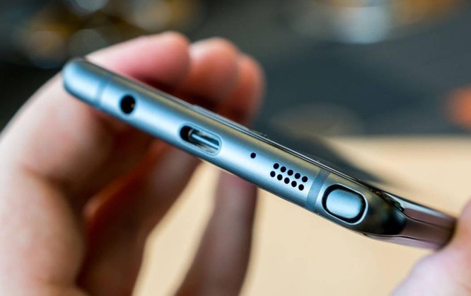 Samsung muốn mang trở lại một tính năng mà Apple đã từng khiến bao người điêu đứng ảnh 1