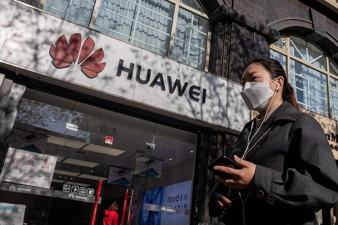Trong một đêm, Mỹ công bố 2 lệnh cấm chặn đường Huawei ảnh 2