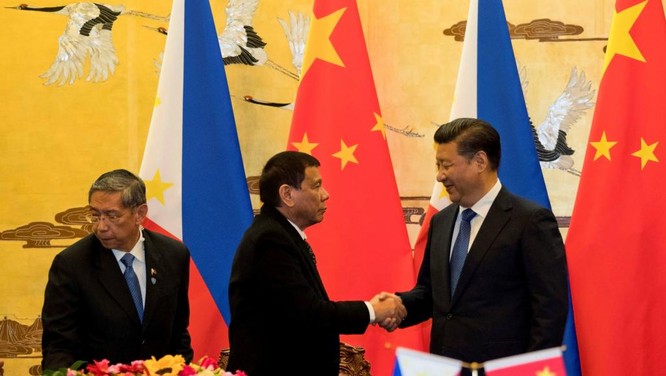 Ông Duterte gặp chủ tịch Trung Quốc Tập Cận Bình