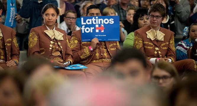 Sự trỗi dậy của nhóm cử tri Mỹ gốc Latinh được đánh giá có thể là yếu tố nhấn chìm chiến dịch của ông Trump