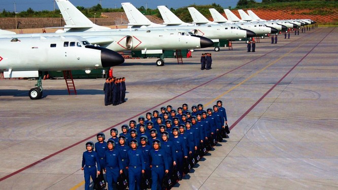 Dàn máy bay H-6 của Trung Quốc