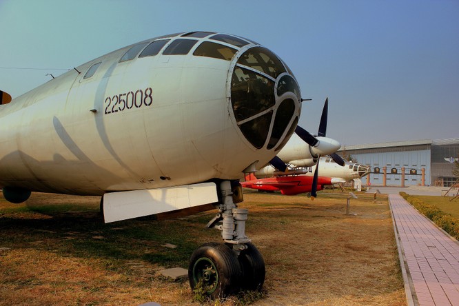 Máy bay ném bom Tu-4 của không quân Trung Quốc