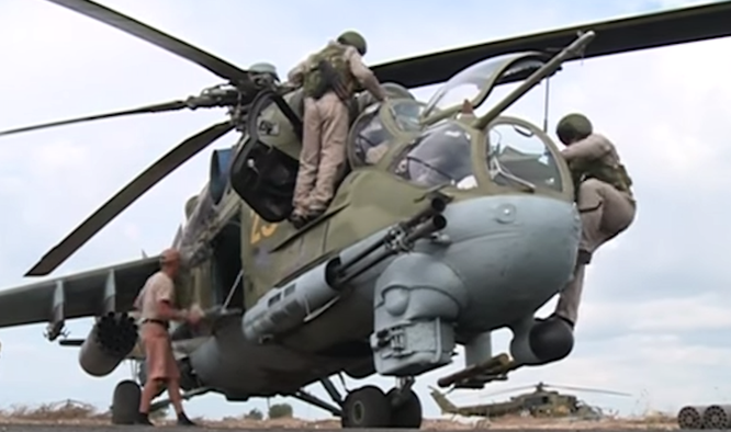 Trực thăng chiến đấu Nga tại căn cứ Hmeimim, Syria