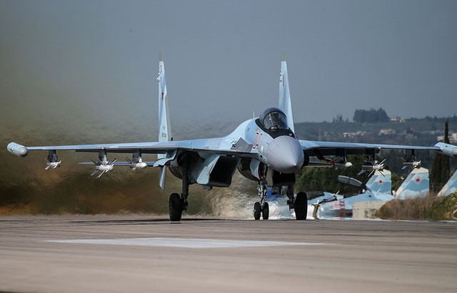 Su-35 Nga đuổi F-22 Mỹ “chuồn lẹ”, F-35 không có cửa ảnh 1