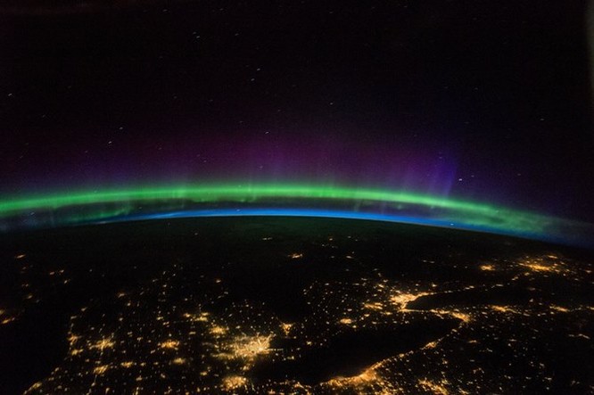 Những hình ảnh đẹp nhất của Trái Đất năm 2016 nhìn từ ISS ảnh 1