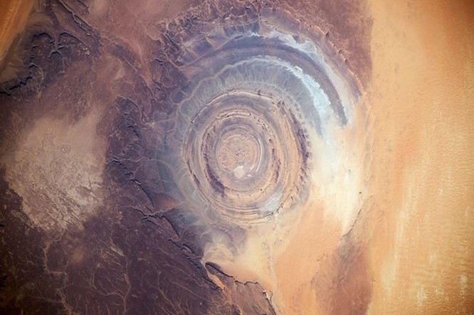 Những hình ảnh đẹp nhất của Trái Đất năm 2016 nhìn từ ISS ảnh 8