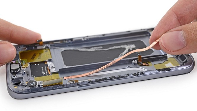 Galaxy S8 và LG G6 sẽ có ống tản nhiệt ảnh 1