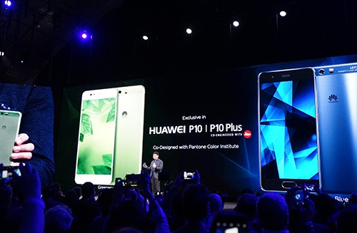 Huawei giới thiệu P10: Đem iPhone 7 Plus vào trong P9 ảnh 1