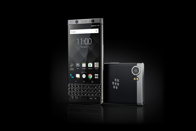Với BlackBerry Keyone, TCL tham vọng tấn công vào thị trường doanh nghiệp ảnh 1